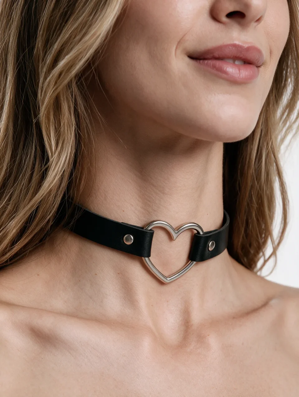 Choker z sercem lub kołem