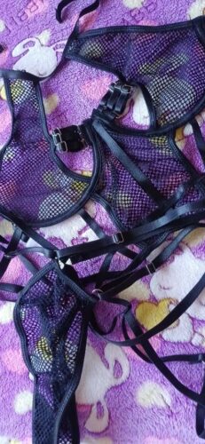 Zestaw z siateczki, paskami i wycięciem na biust photo review