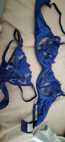 Koronkowy zestaw bielizny z haftem kwiatowym photo review