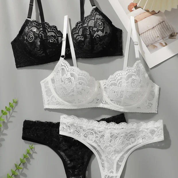 Koronkowy zestaw bielizny push-up z fiszbinami