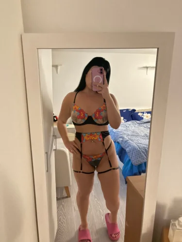 Haftowany zestaw z siateczką i paskami photo review