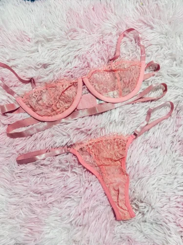 Koronkowy zestaw z biustonoszem typu balconette photo review