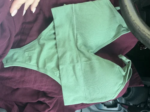 Komplet bielizny bezszwowy z topem Bralette i wygodnymi figami photo review