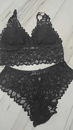 Koronkowy zestaw z miękkim biustonoszem typu bralette photo review