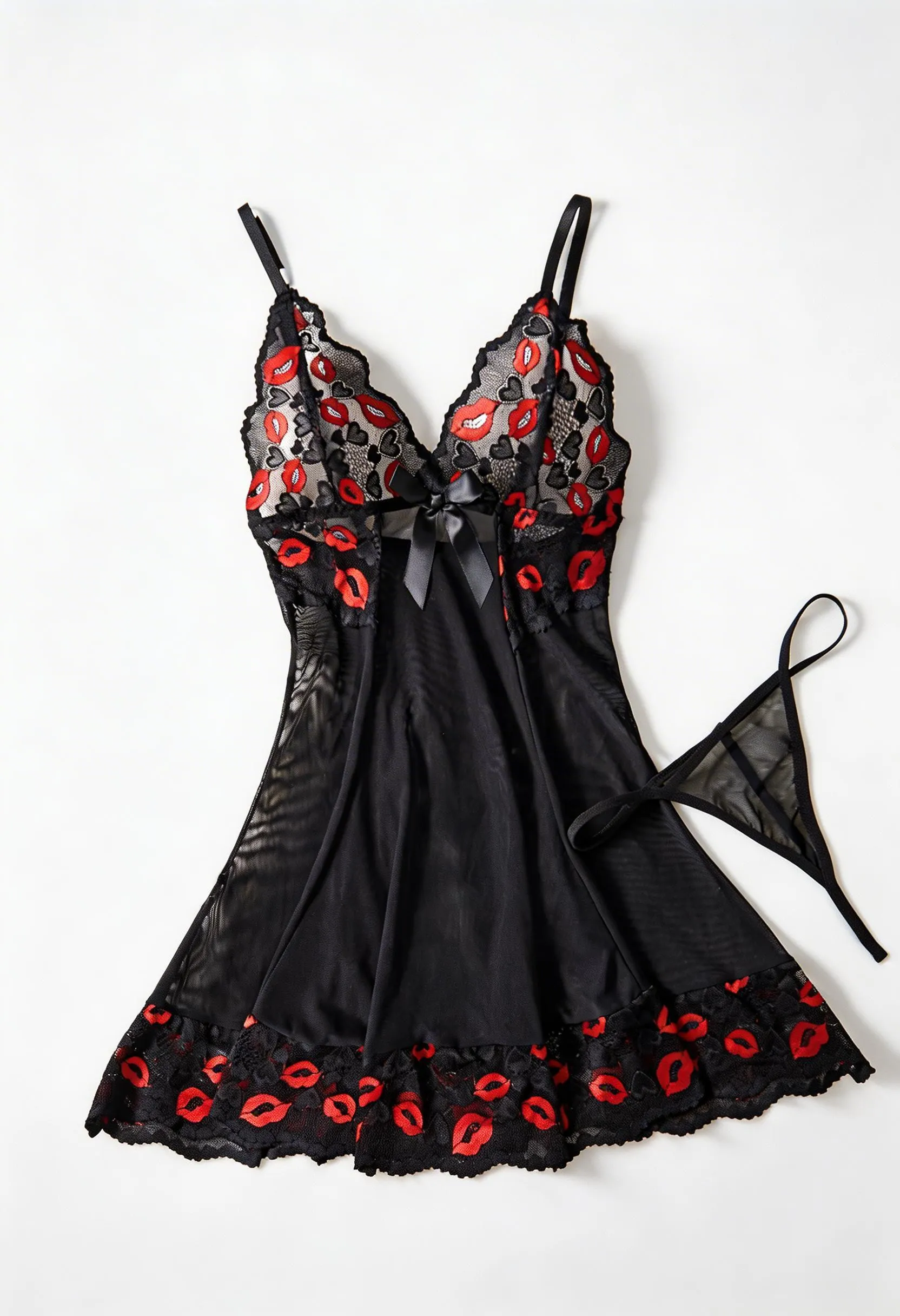 Komplet koszula nocna + stringi z motywem ust